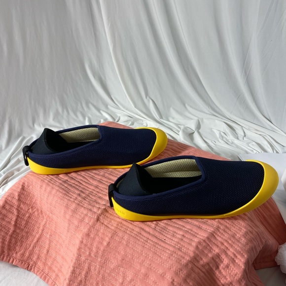 Unisex Mahabis slipper, women size 8, men size 6.5 - Picture 5 of 11